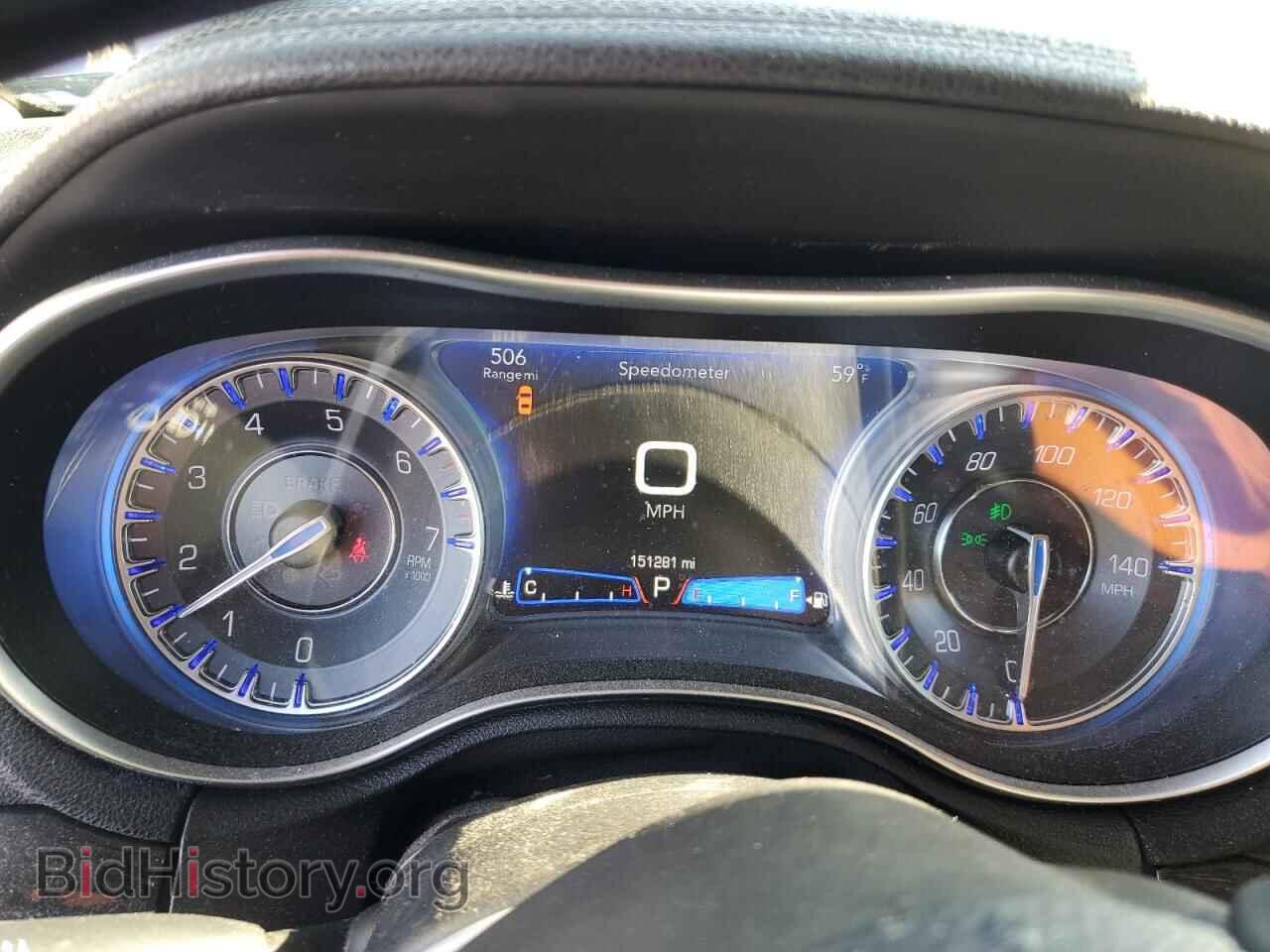 2019 CHRYSLER 300 - VIN: 2C3CCAEG2KH528030 - Фото 9