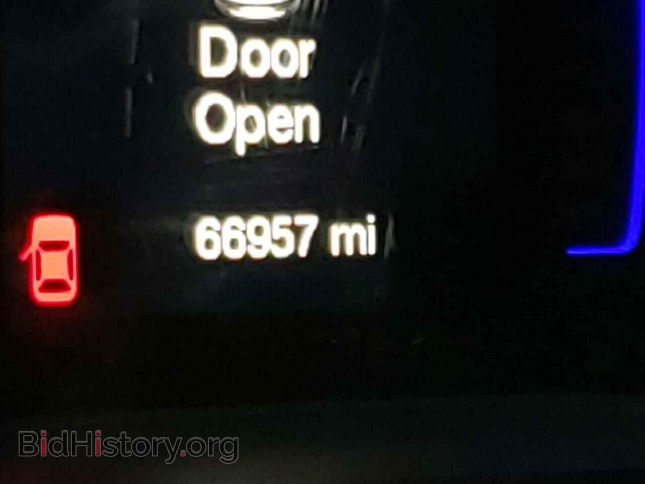 2015 CHRYSLER 200 - VIN: 1C3CCCABXFN554183 - Фото 8