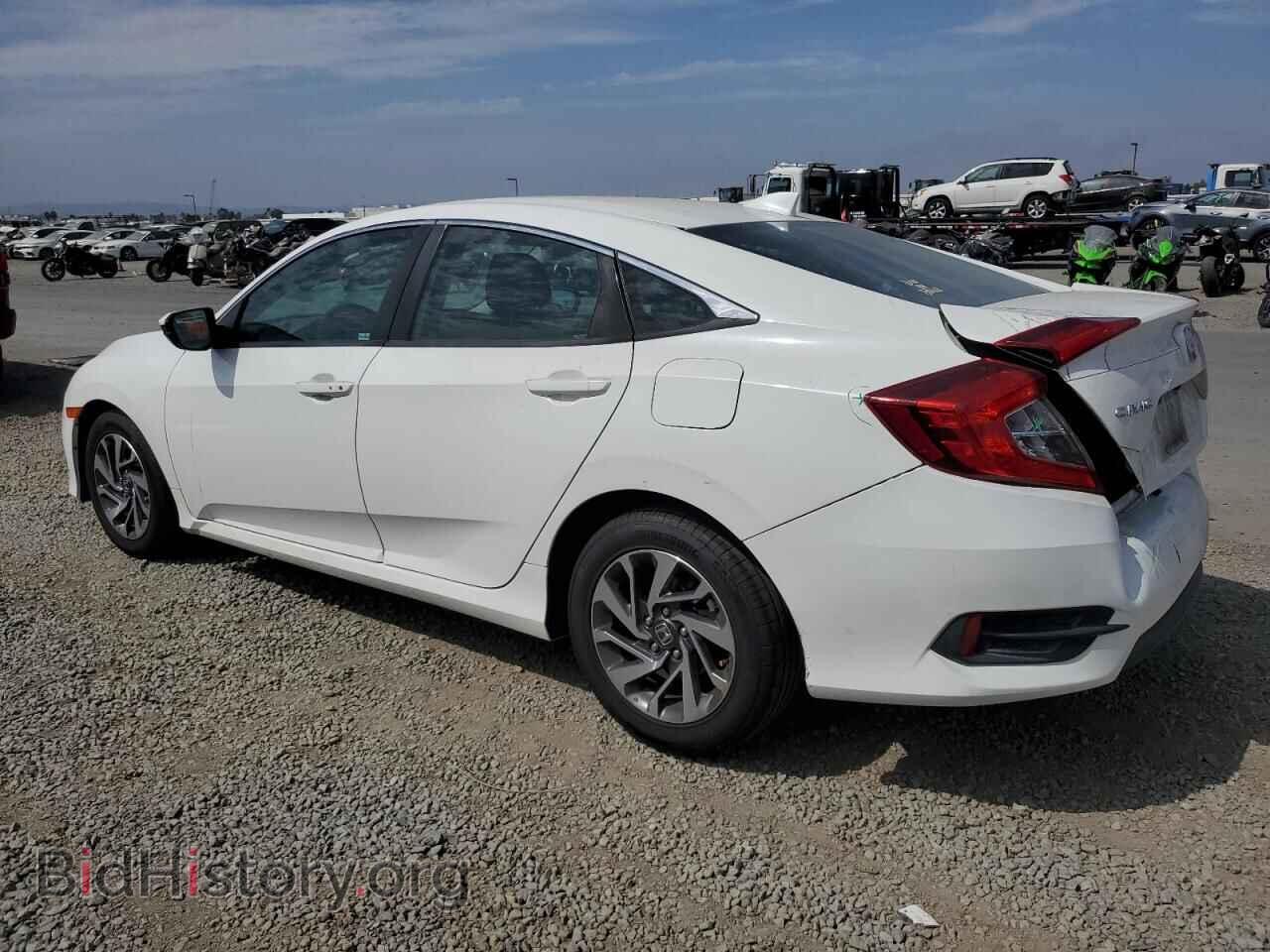 2018 HONDA CIVIC - VIN: 2HGFC2F77JH514248 - Фото 2