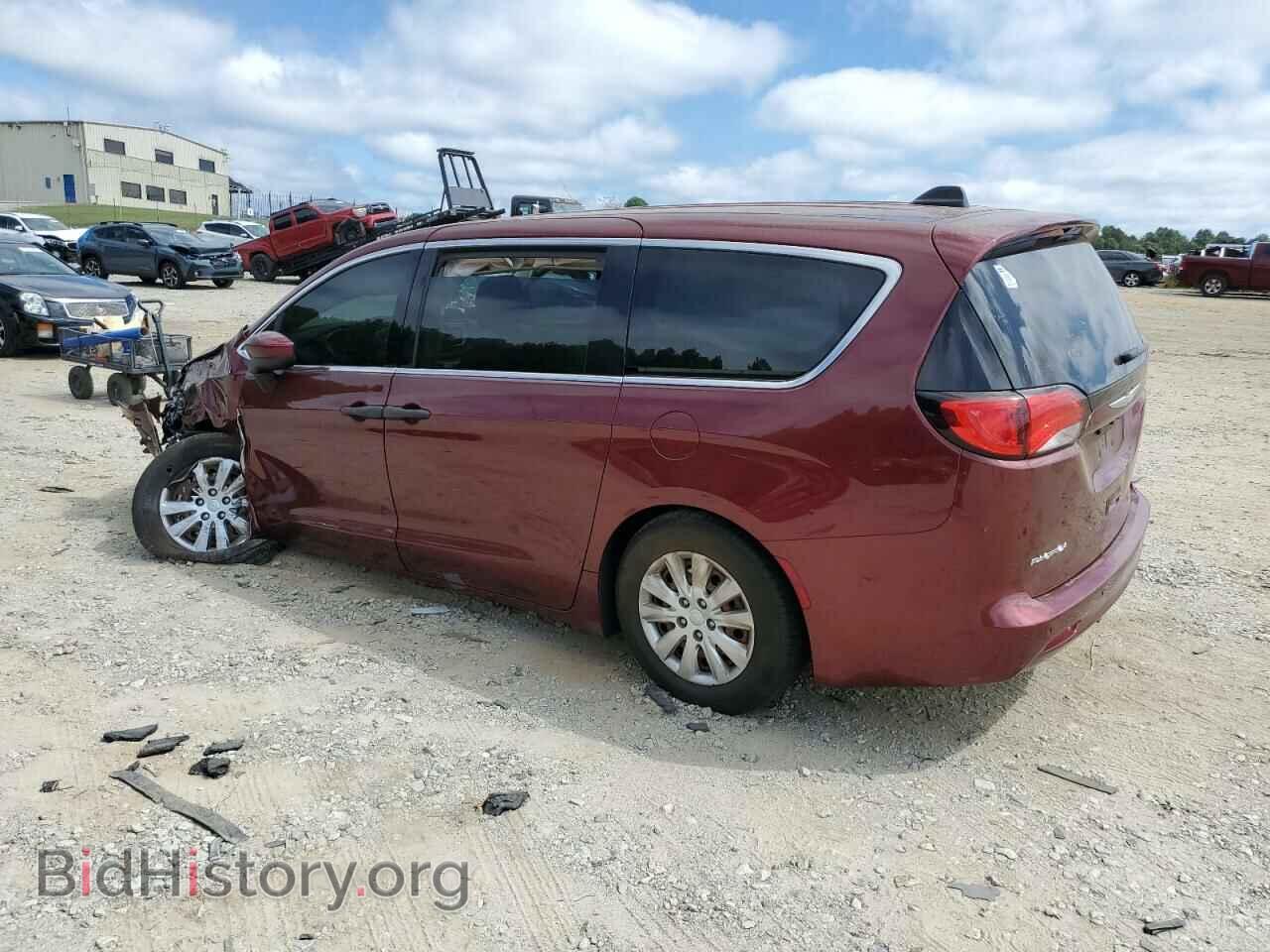 2018 CHRYSLER PACIFICA - VIN: 2C4RC1AG5JR125339 - Photo 2
