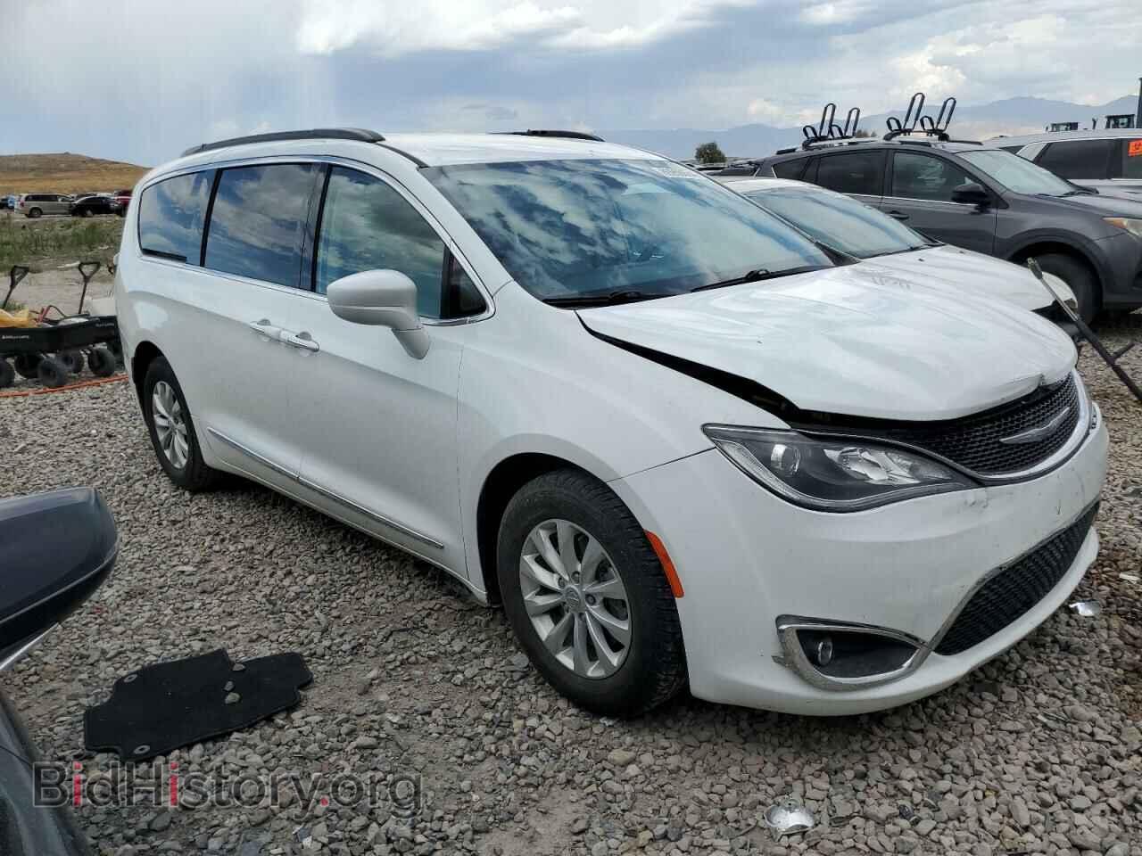2017 CHRYSLER PACIFICA - VIN: 2C4RC1BGXHR702441 - Фото 4