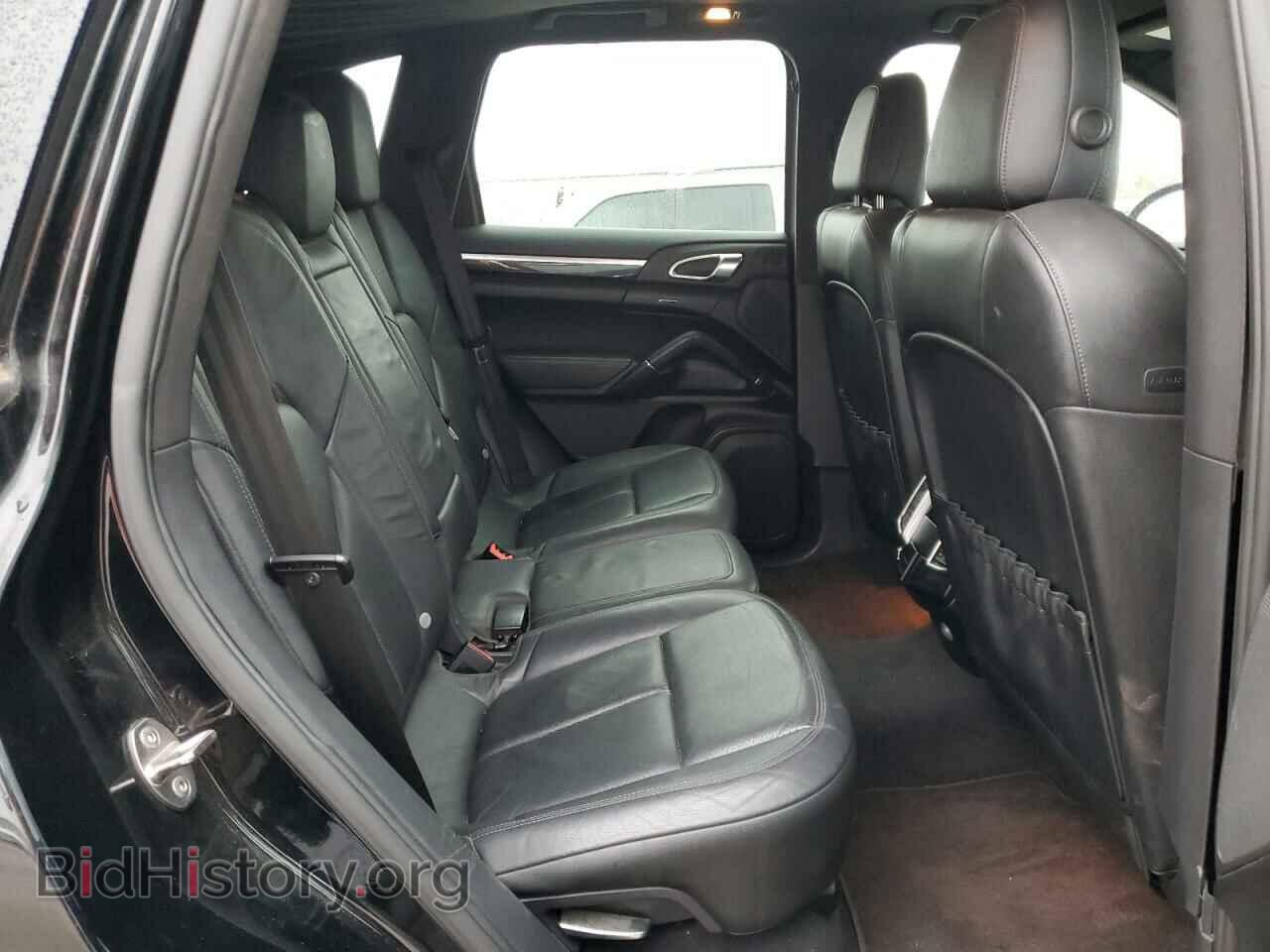 2011 PORSCHE CAYENNE - VIN: WP1AA2A22BLA08372 - Фото 11