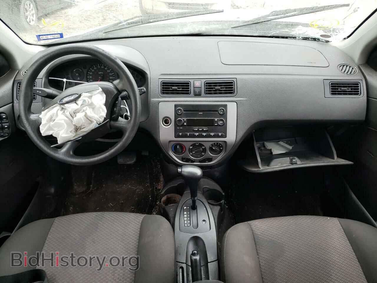 2006 FORD FOCUS - VIN: 1FAFP37N76W158940 - Фото 8