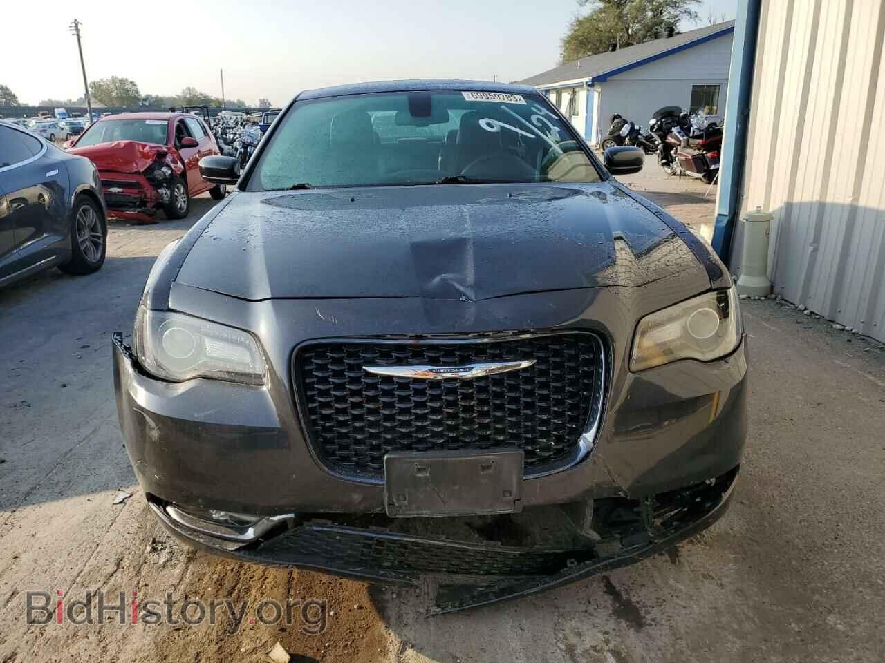 2017 CHRYSLER 300 - VIN: 2C3CCAGG5HH582749 - Фото 5