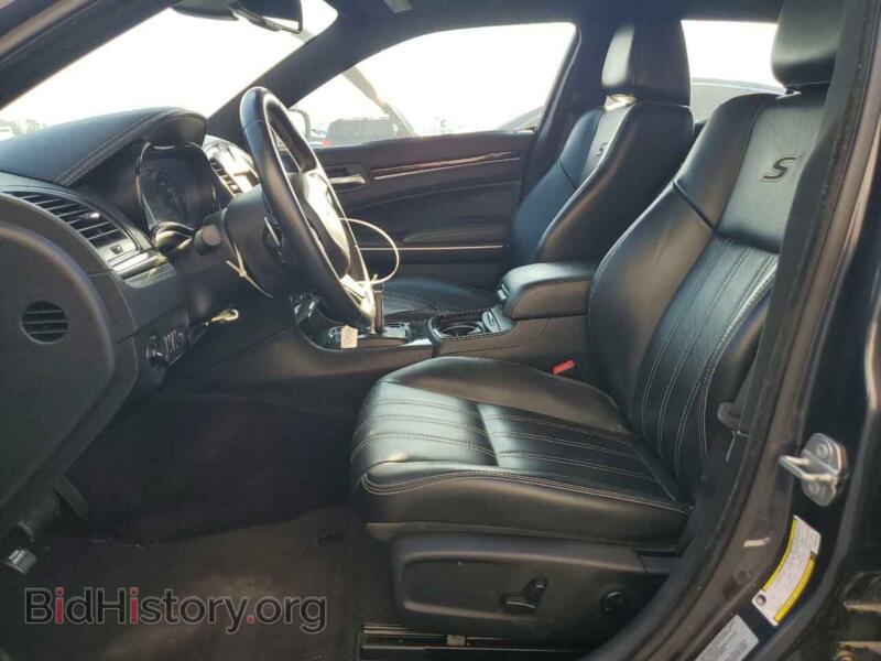 2017 Chrysler 300 (VIN 2C3CCAGG5HH582749) — photo 7 of 13