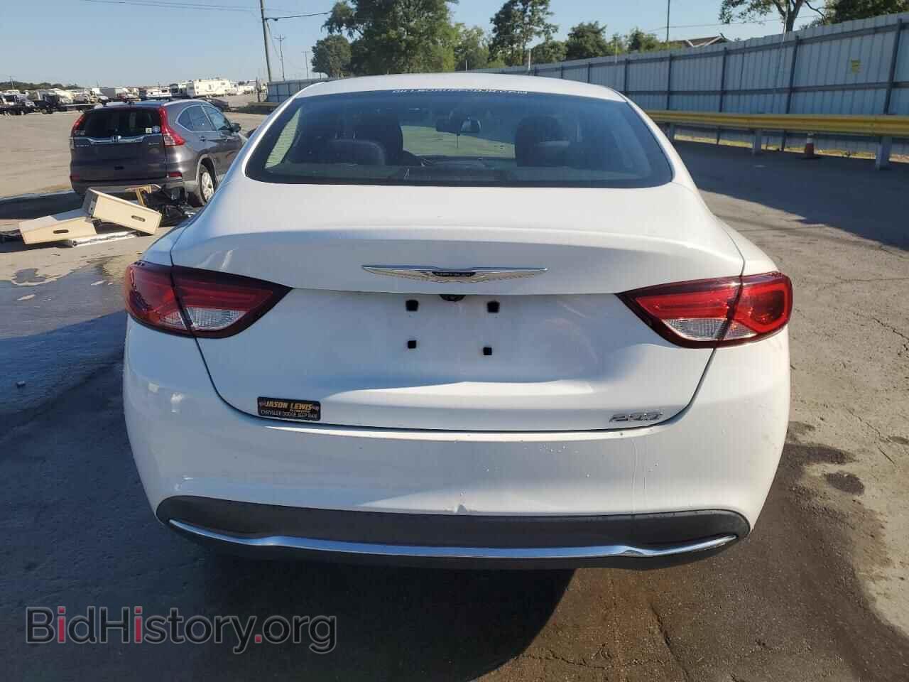2016 CHRYSLER 200 - VIN: 1C3CCCAB5GN117225 - Фото 6