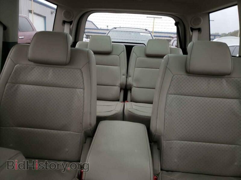 2010 Ford FLEX (VIN 2FMGK5DC5ABD00493) — photo 10 of 13