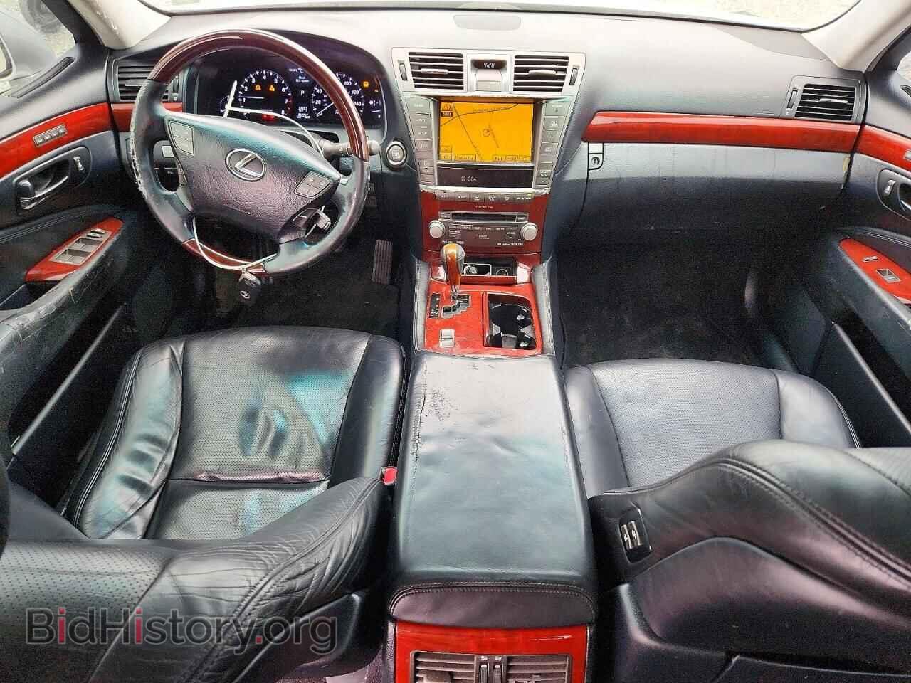 2011 LEXUS LS460 - VIN: JTHDL5EF2B5003005 - Photo 8