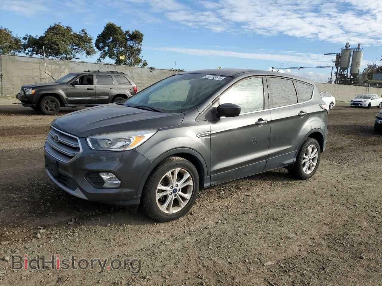 Фотография 1FMCU0GD9HUC97764 - FORD ESCAPE 2017