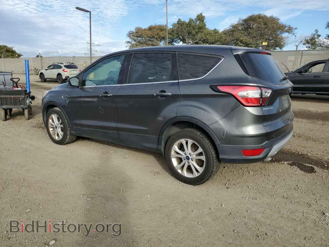 2017 FORD ESCAPE - VIN: 1FMCU0GD9HUC97764 - Фото 2