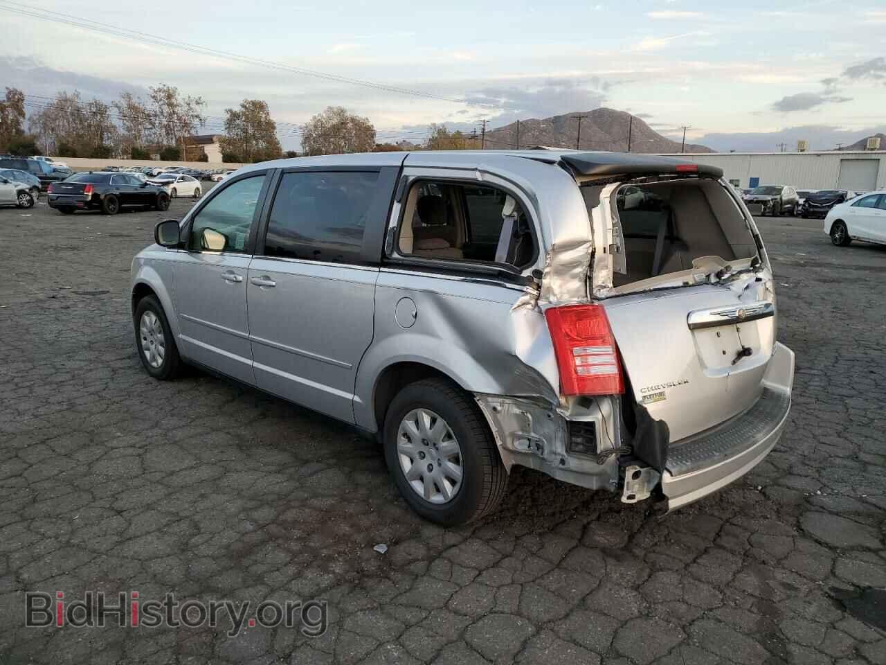 2010 CHRYSLER MINIVAN - VIN: 2A4RR4DE9AR141337 - Фото 2