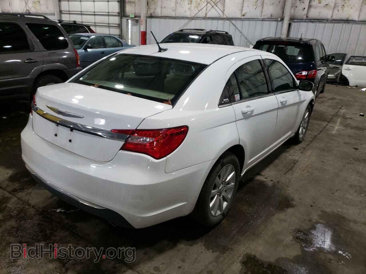 2012 CHRYSLER 200 - VIN: 1C3CCBBG0CN107961 - Фото 4