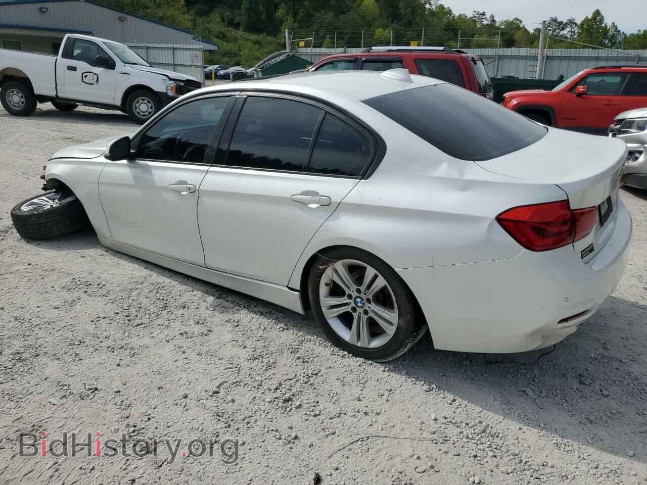 2016 BMW 3 SERIES - VIN: WBA8E9G59GNT84364 - Фото 2