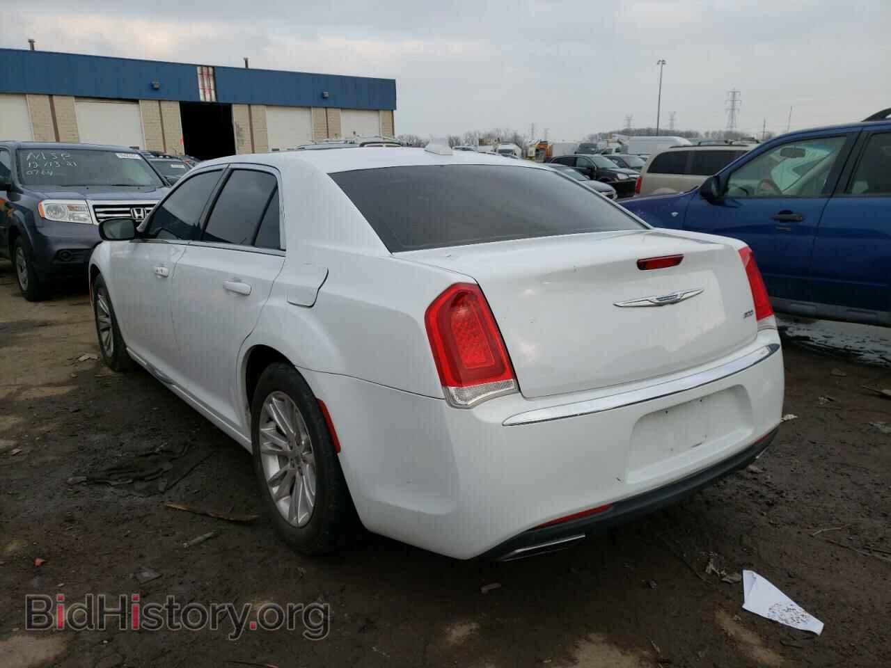2017 CHRYSLER 300 - VIN: 2C3CCAAG7HH570448 - Фото 3