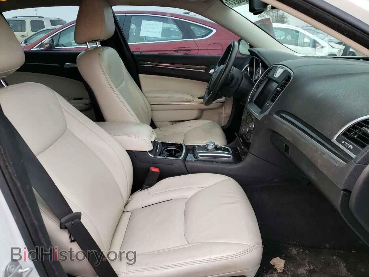 2017 CHRYSLER 300 - VIN: 2C3CCAAG7HH570448 - Фото 5