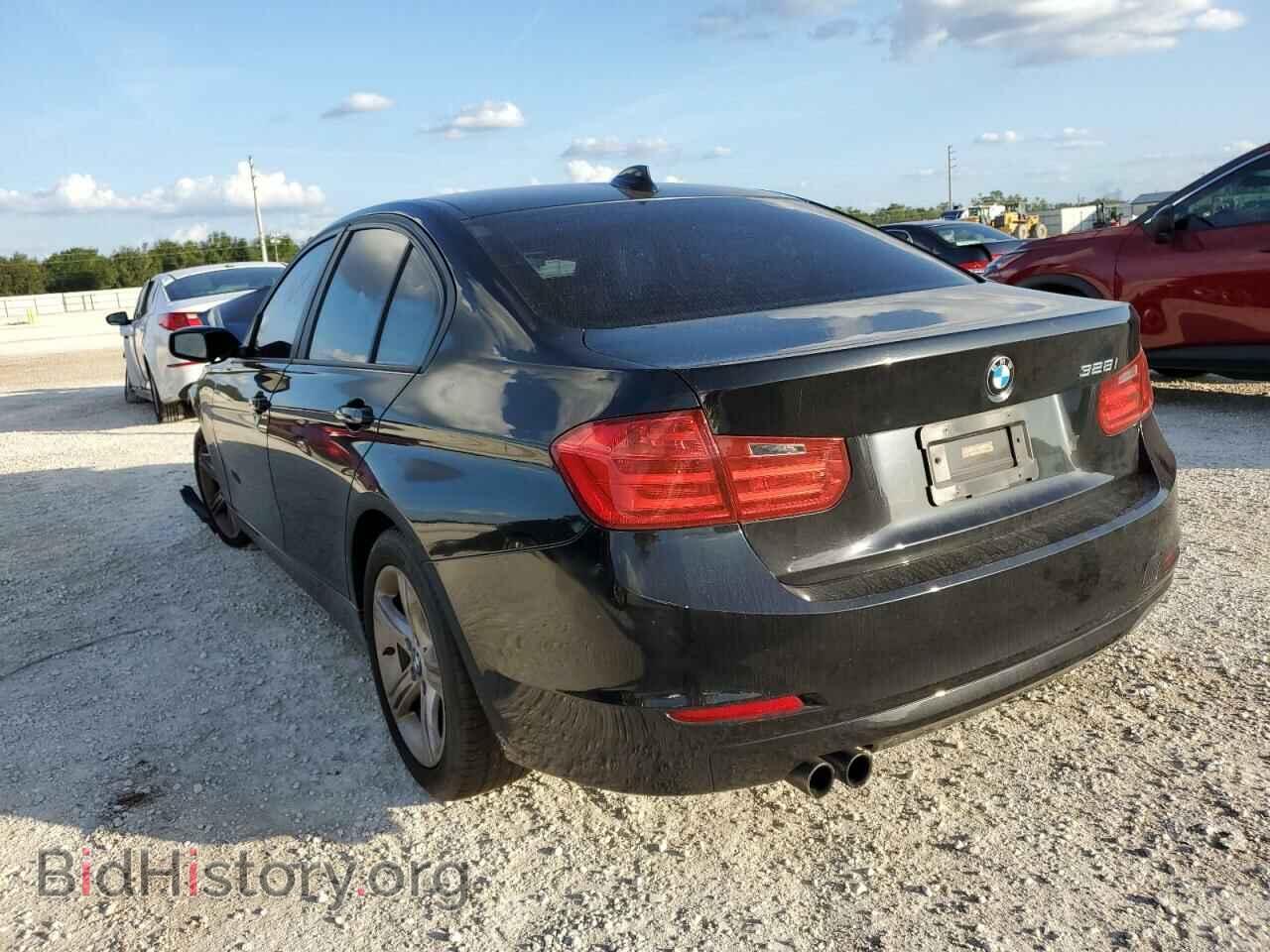 2014 BMW 3 SERIES - VIN: WBA3A5C59EJ462974 - Фото 2