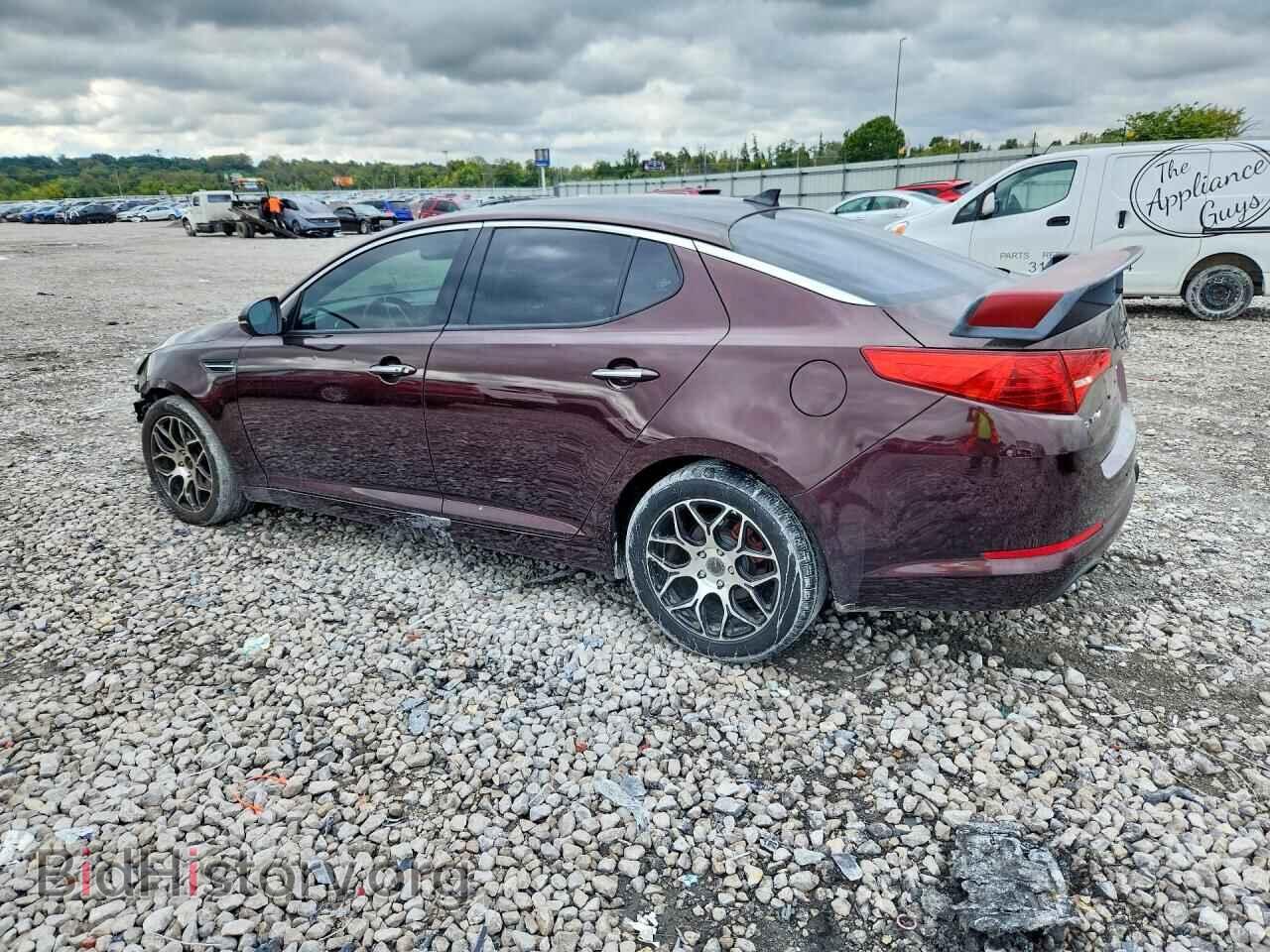 2011 KIA OPTIMA - VIN: KNAGN4A72B5102986 - Photo 2