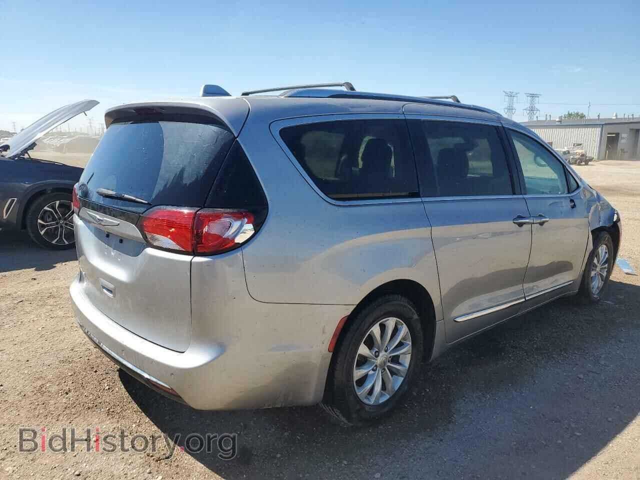 2019 CHRYSLER PACIFICA - VIN: 2C4RC1BG6KR555302 - Photo 3