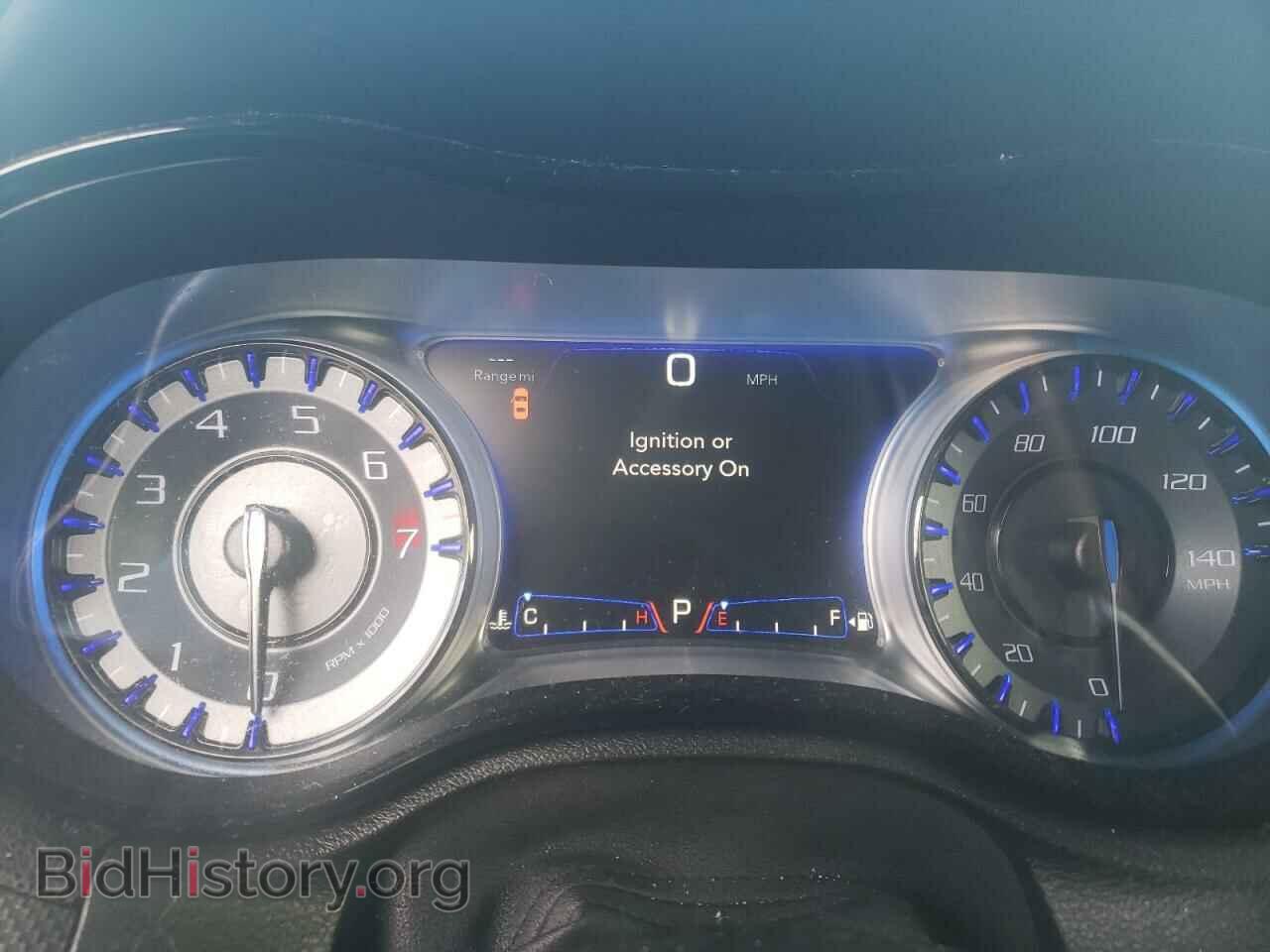 2016 CHRYSLER 300 - VIN: 2C3CCABG7GH238670 - Фото 8