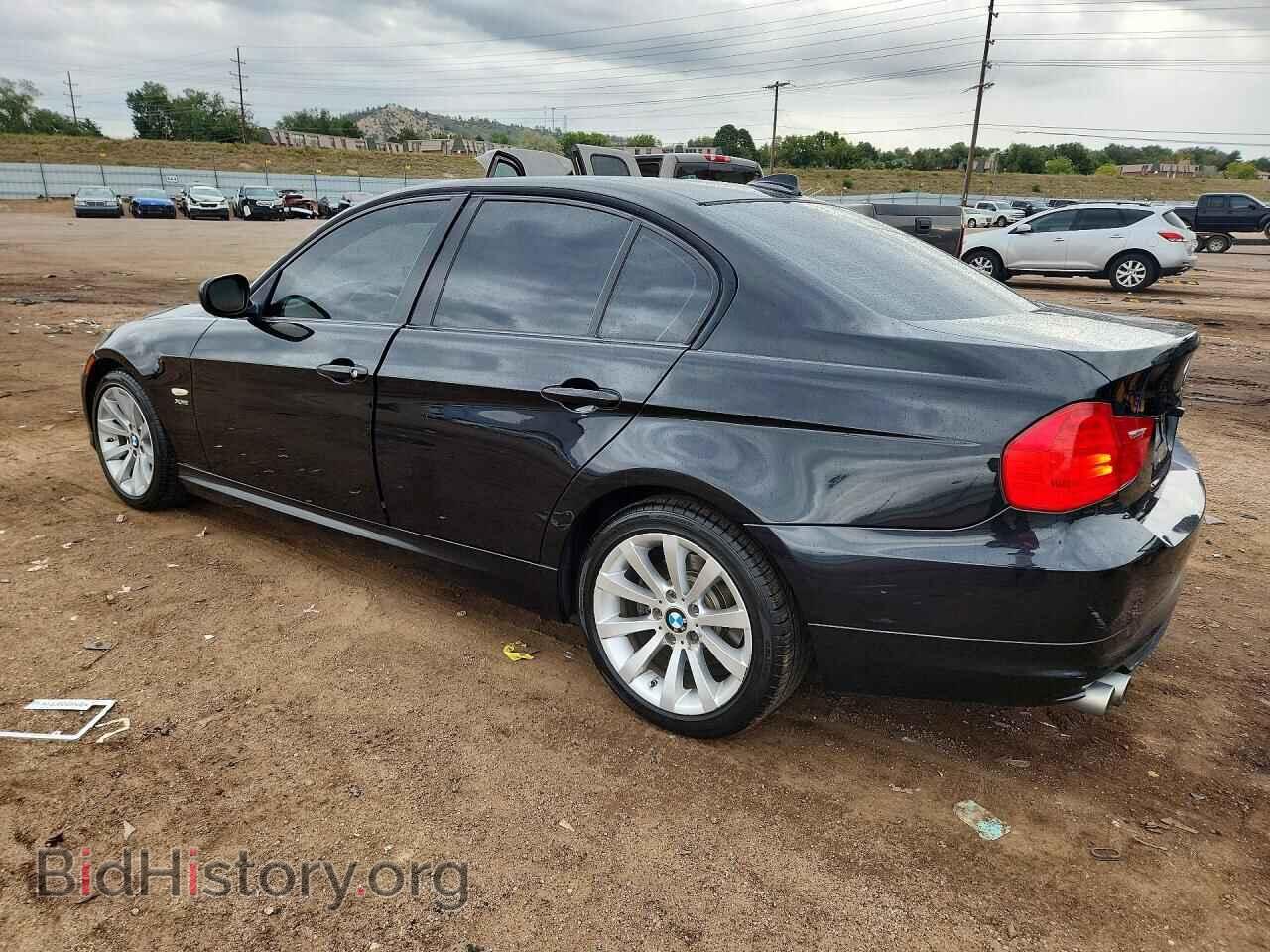 2011 BMW 3 SERIES - VIN: WBAPK7C53BF087043 - Photo 2
