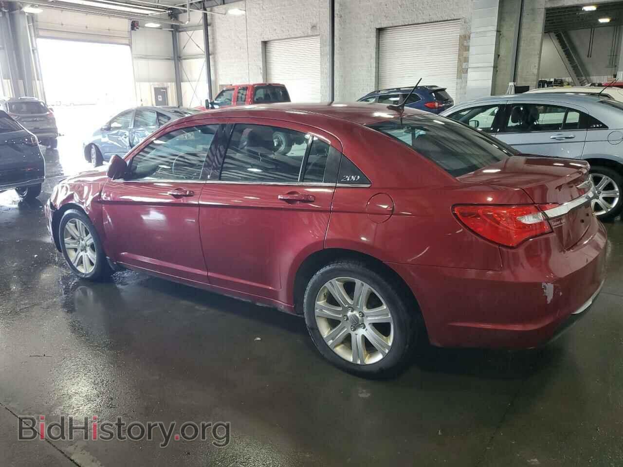 2013 CHRYSLER 200 - VIN: 1C3CCBBB4DN597245 - Фото 2