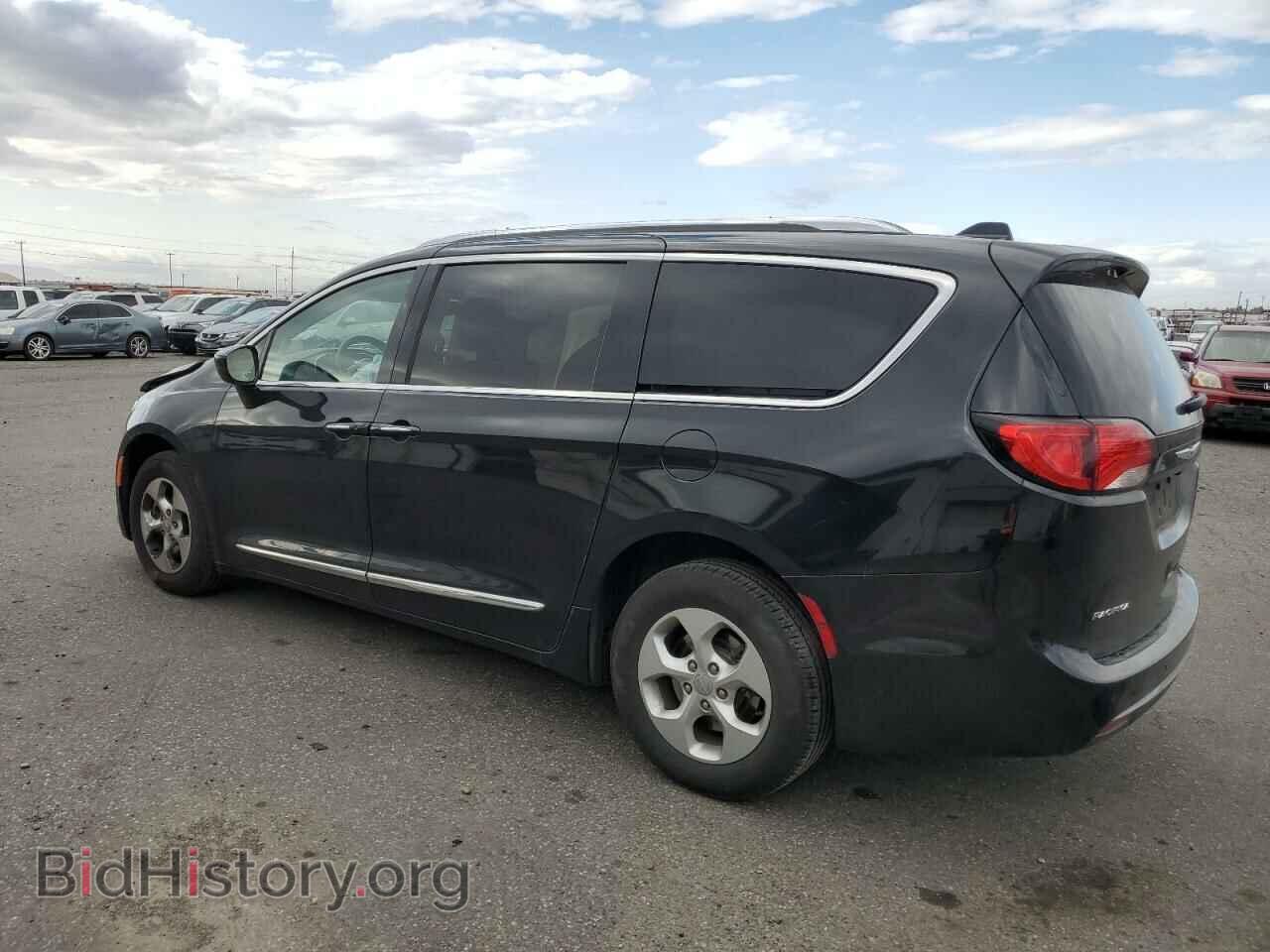 2017 CHRYSLER PACIFICA - VIN: 2C4RC1EG0HR756973 - Photo 2