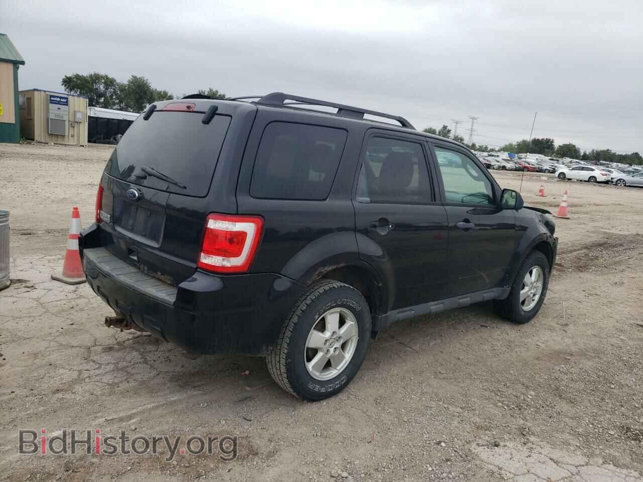 2011 FORD ESCAPE - VIN: 1FMCU0D72BKB10687 - Фото 3