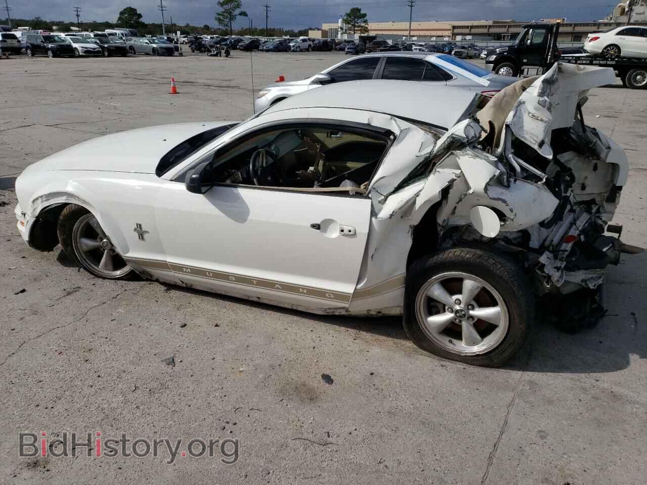 2007 FORD MUSTANG - VIN: 1ZVFT80N975308340 - Фото 2