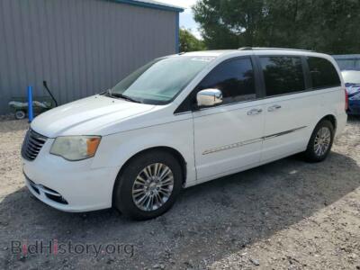 2011 Chrysler MINIVAN Town & COU, white — VIN 2A4RR6DG2BR609973, Copart