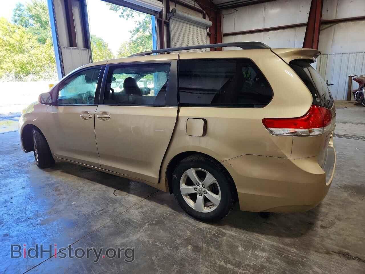 2011 TOYOTA SIENNA - VIN: 5TDKK3DC0BS006616 - Фото 2
