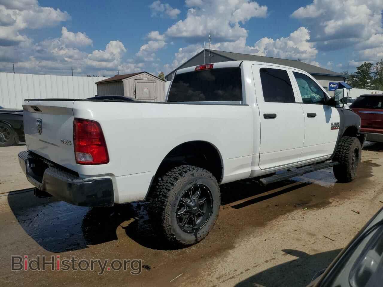 2017 RAM All Models - VIN: 3C6UR5CJXHG732336 - Photo 3