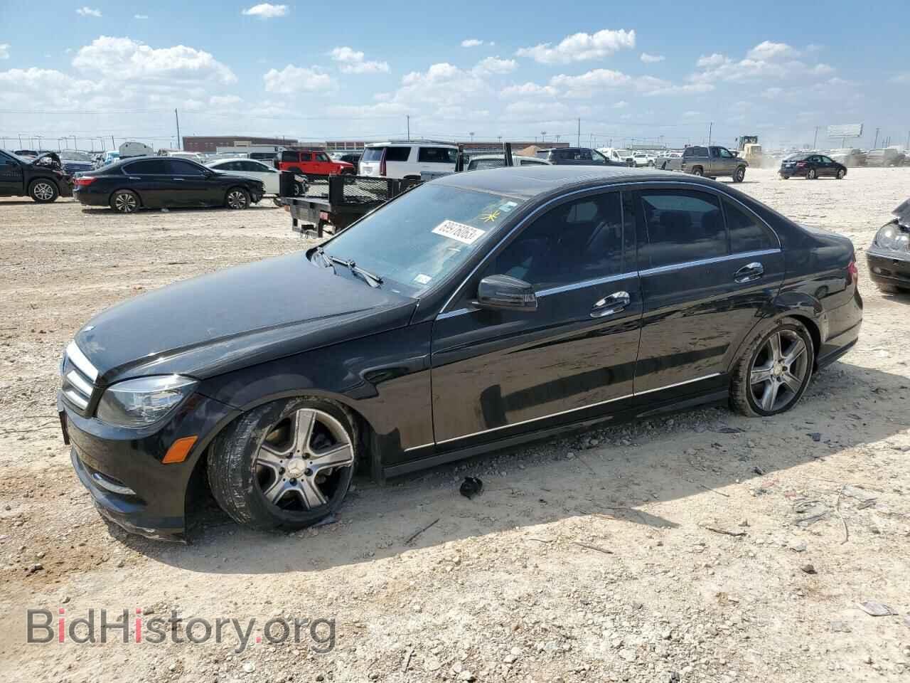 Photo WDDGF8BB4BR174085 - MERCEDES-BENZ C-CLASS 2011