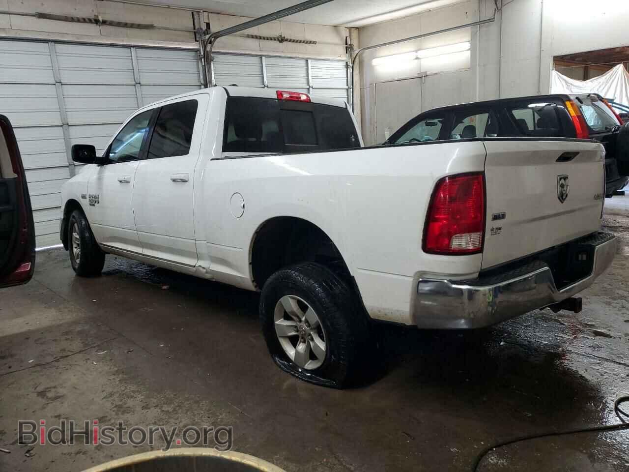 2019 RAM 1500 - VIN: 1C6RR7TT3KS513155 - Фото 2