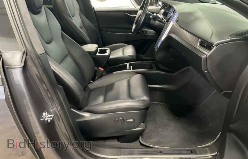 2020 Tesla MODEL X (VIN 5YJXCDE42LF273438) — фото 5 из 10