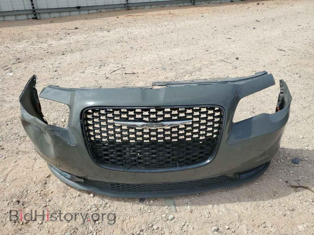2019 CHRYSLER 300 - VIN: 2C3CCABG1KH516486 - Фото 12