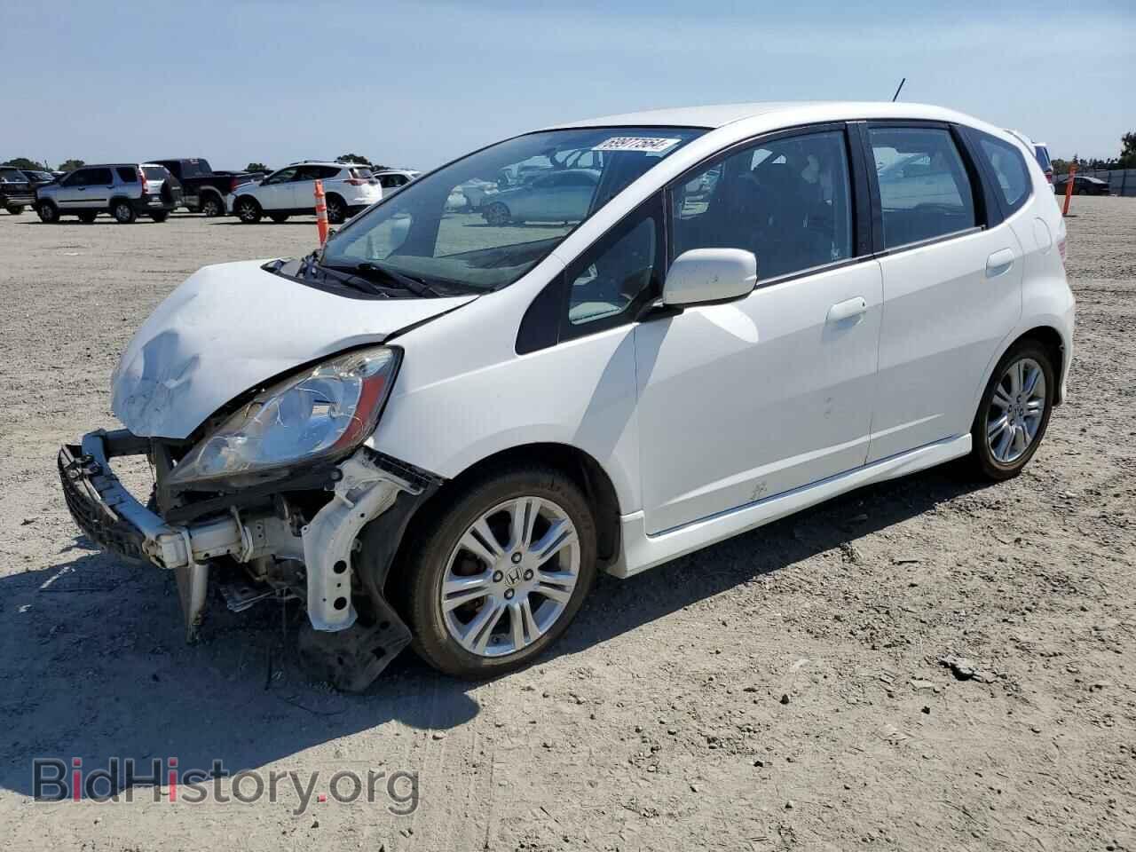 Фотография JHMGE8H59BC002425 - HONDA FIT 2011