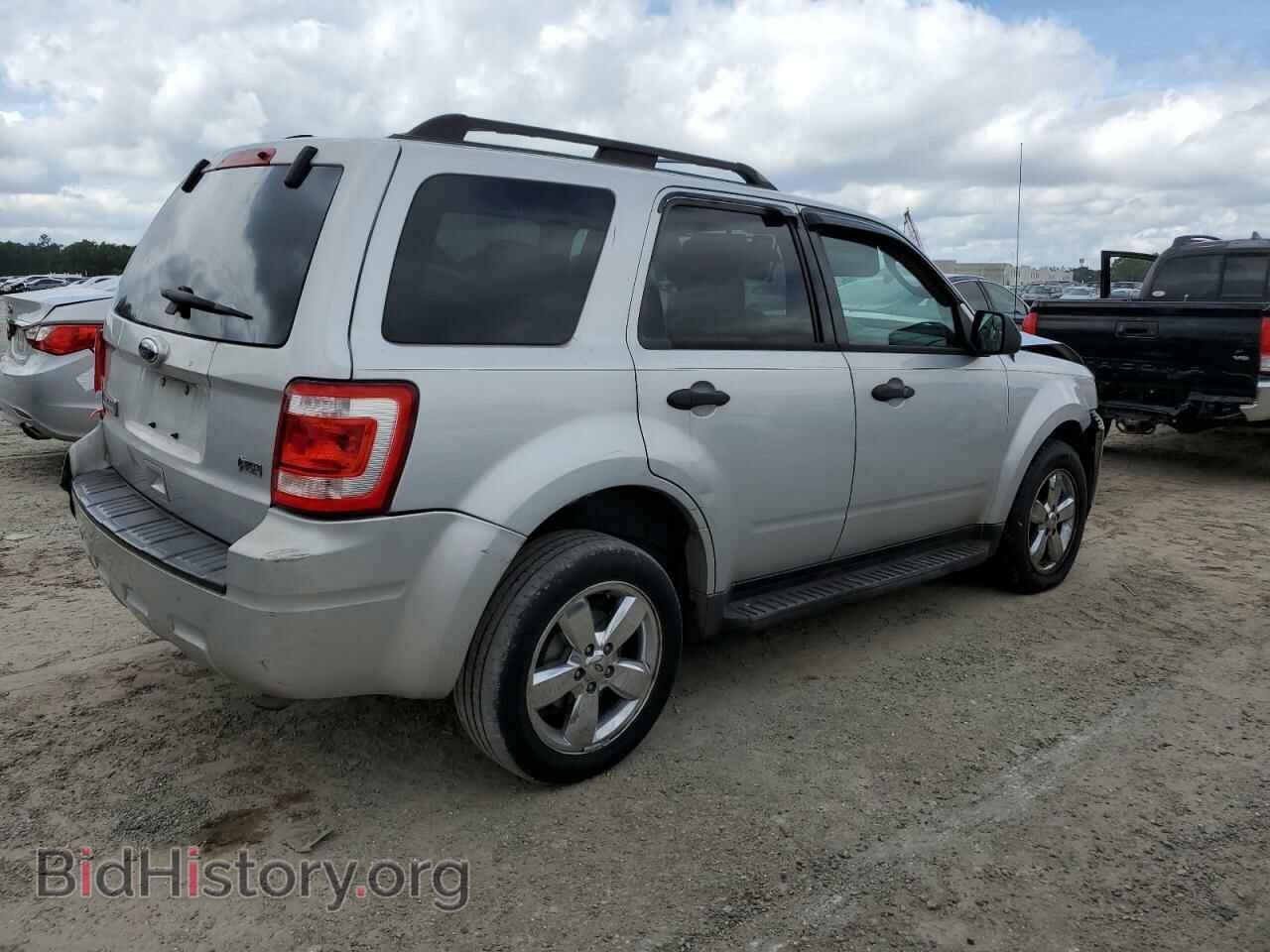 2011 FORD ESCAPE - VIN: 1FMCU0DG2BKA47056 - Photo 3