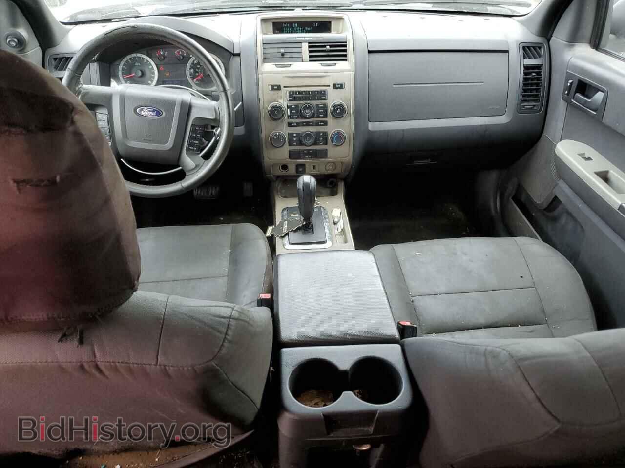 2011 FORD ESCAPE - VIN: 1FMCU0DG2BKA47056 - Photo 8
