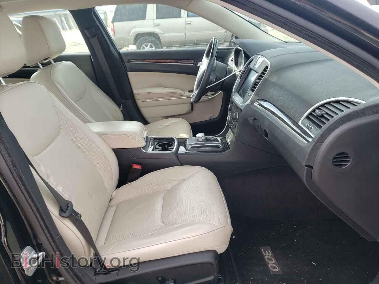 2016 CHRYSLER 300 - VIN: 2C3CCAEG2GH252536 - Фото 5