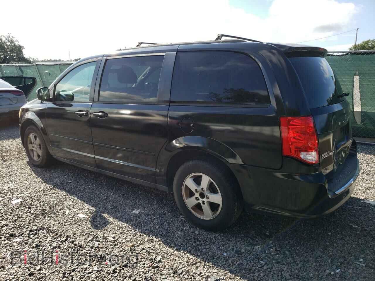 2013 DODGE CARAVAN - VIN: 2C4RDGCG0DR582237 - Photo 2