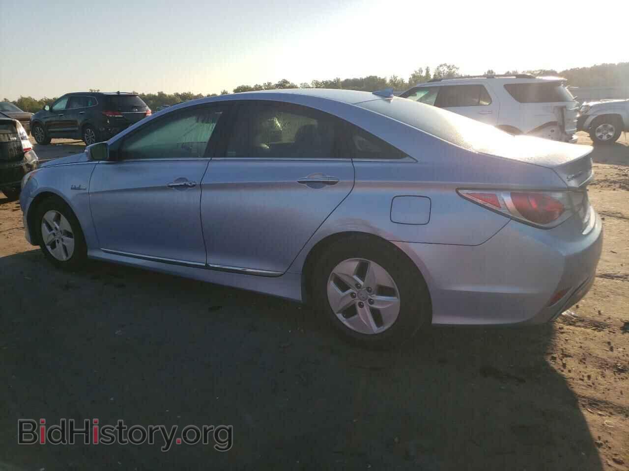 2012 HYUNDAI SONATA - VIN: KMHEC4A44CA037312 - Фото 2