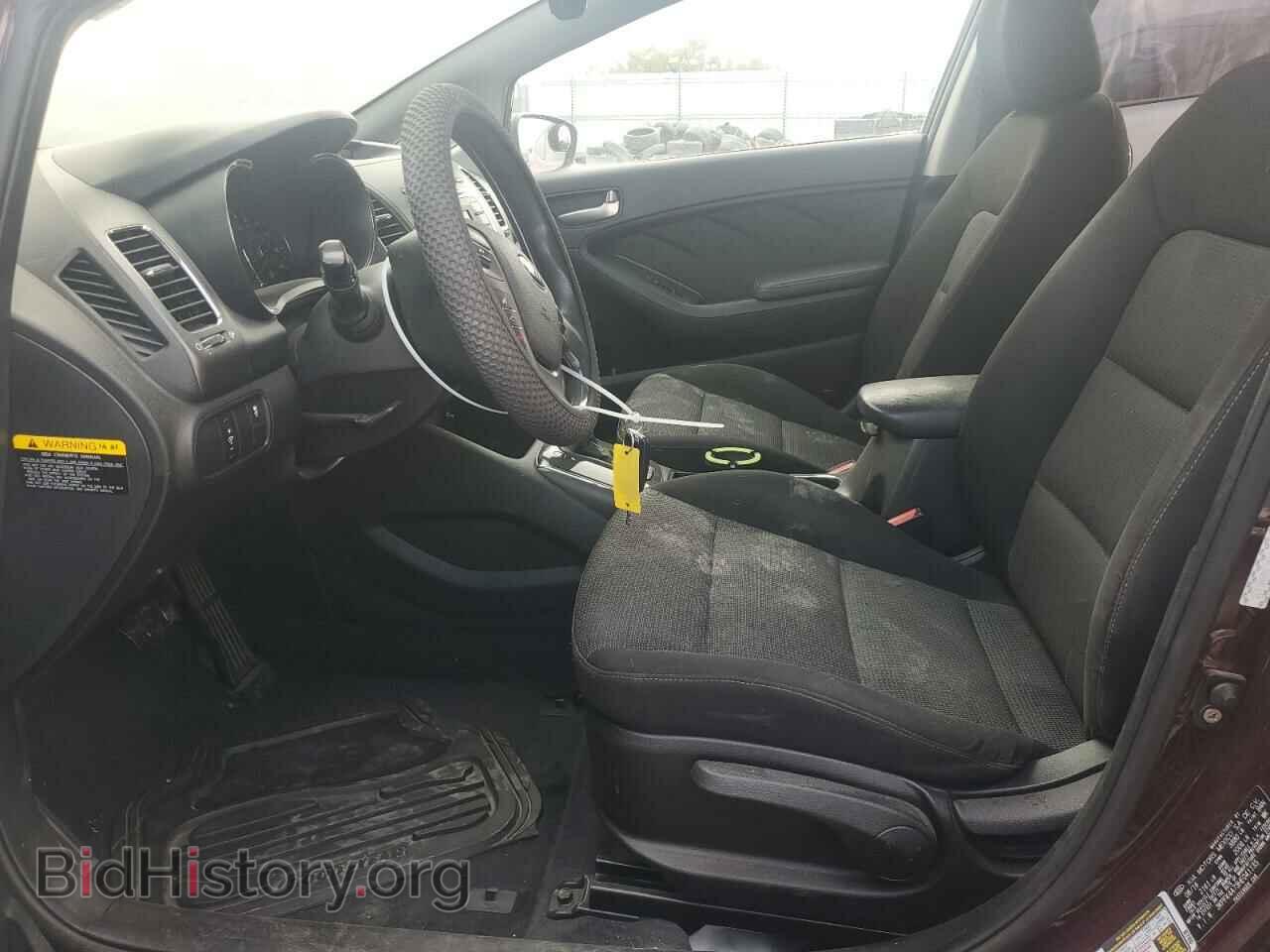 2017 KIA FORTE - VIN: 3KPFK4A73HE041135 - Фото 7