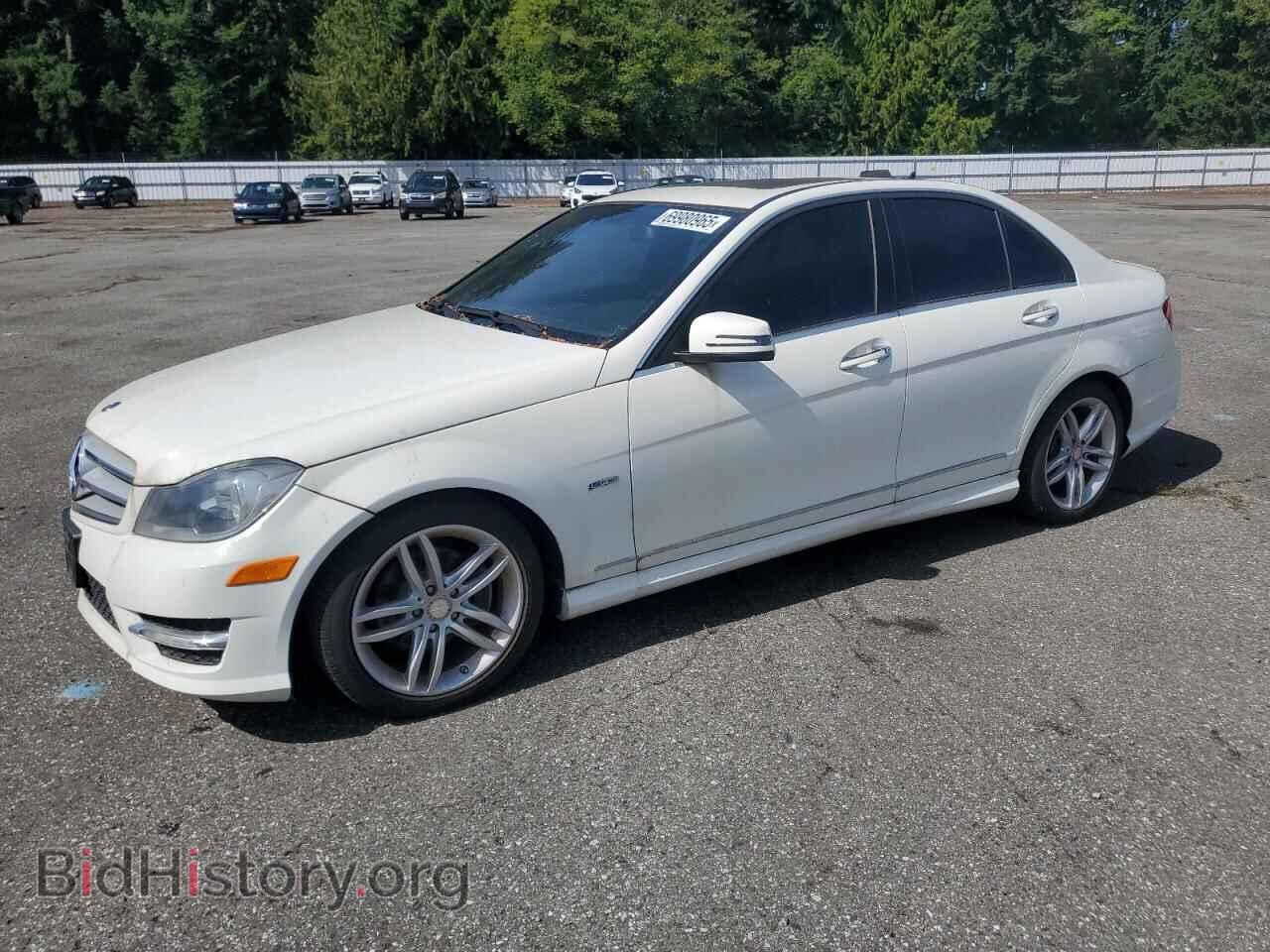 Photo WDDGF4HB2CF853498 - MERCEDES-BENZ C-CLASS 2012