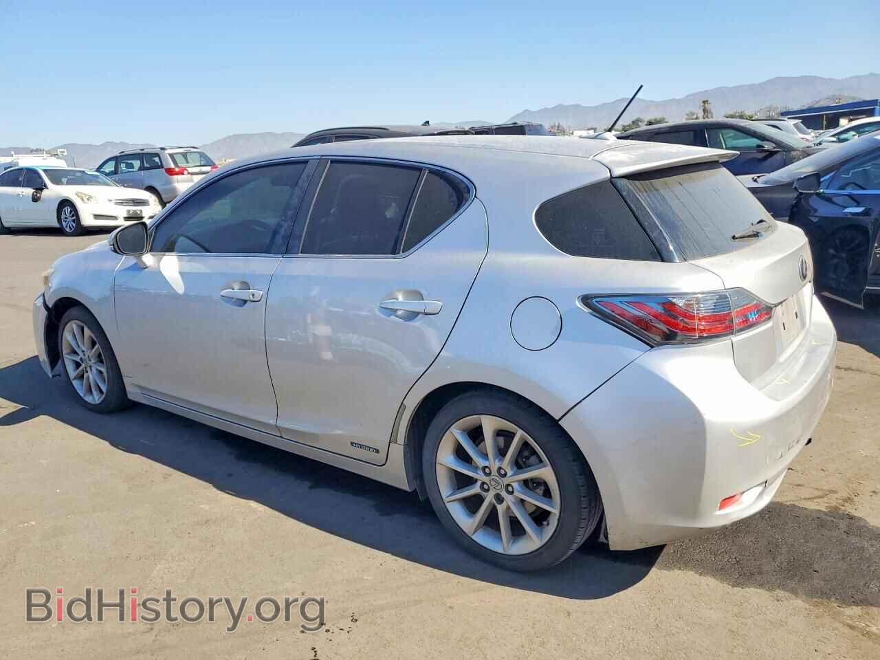 2011 LEXUS CT 200 - VIN: JTHKD5BH3B2038888 - Photo 2
