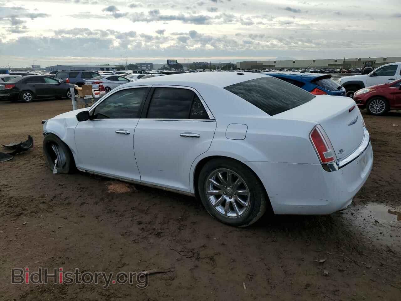 2014 CHRYSLER 300 - VIN: 2C3CCAEG6EH200419 - Фото 2