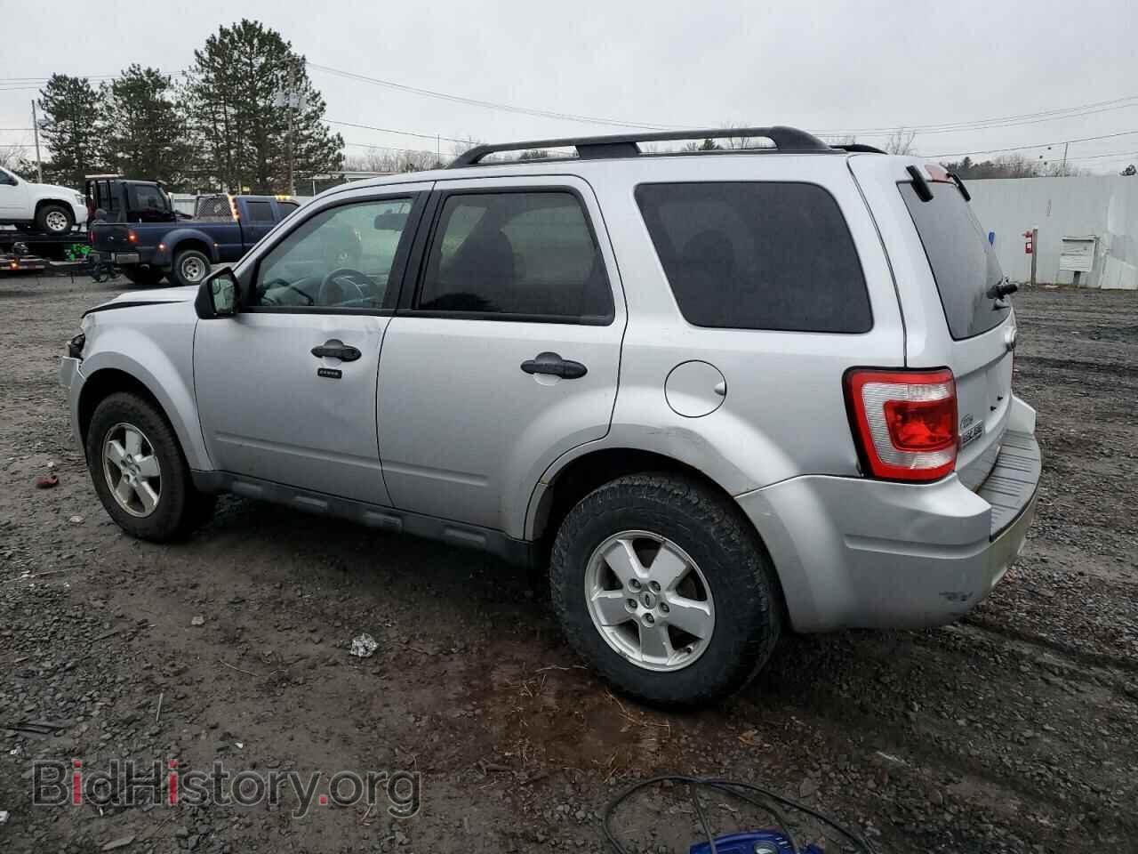 2011 FORD ESCAPE - VIN: 1FMCU9D70BKB91676 - Фото 2