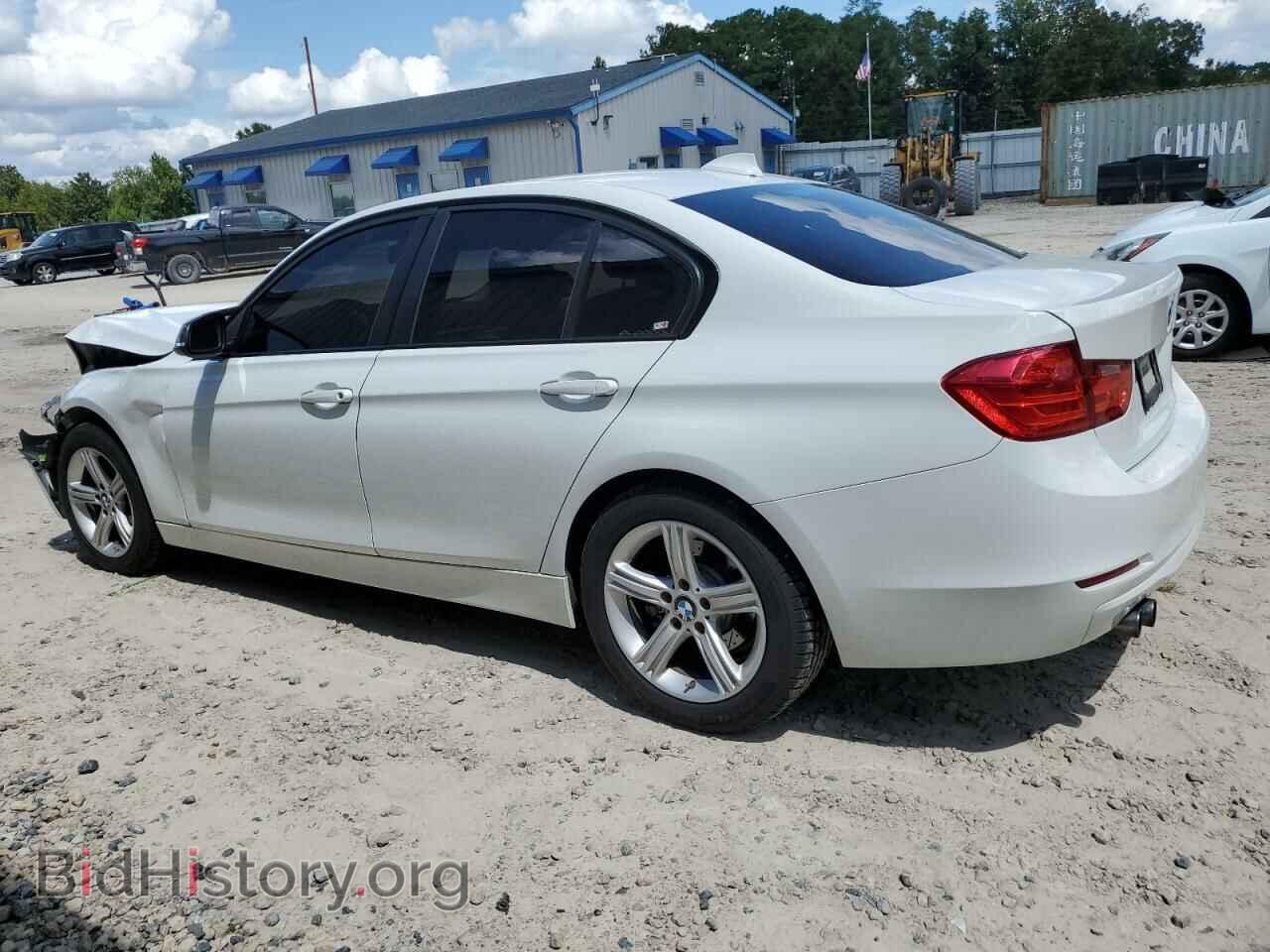 2015 BMW 3 SERIES - VIN: WBA3A5C51FF607493 - Фото 2