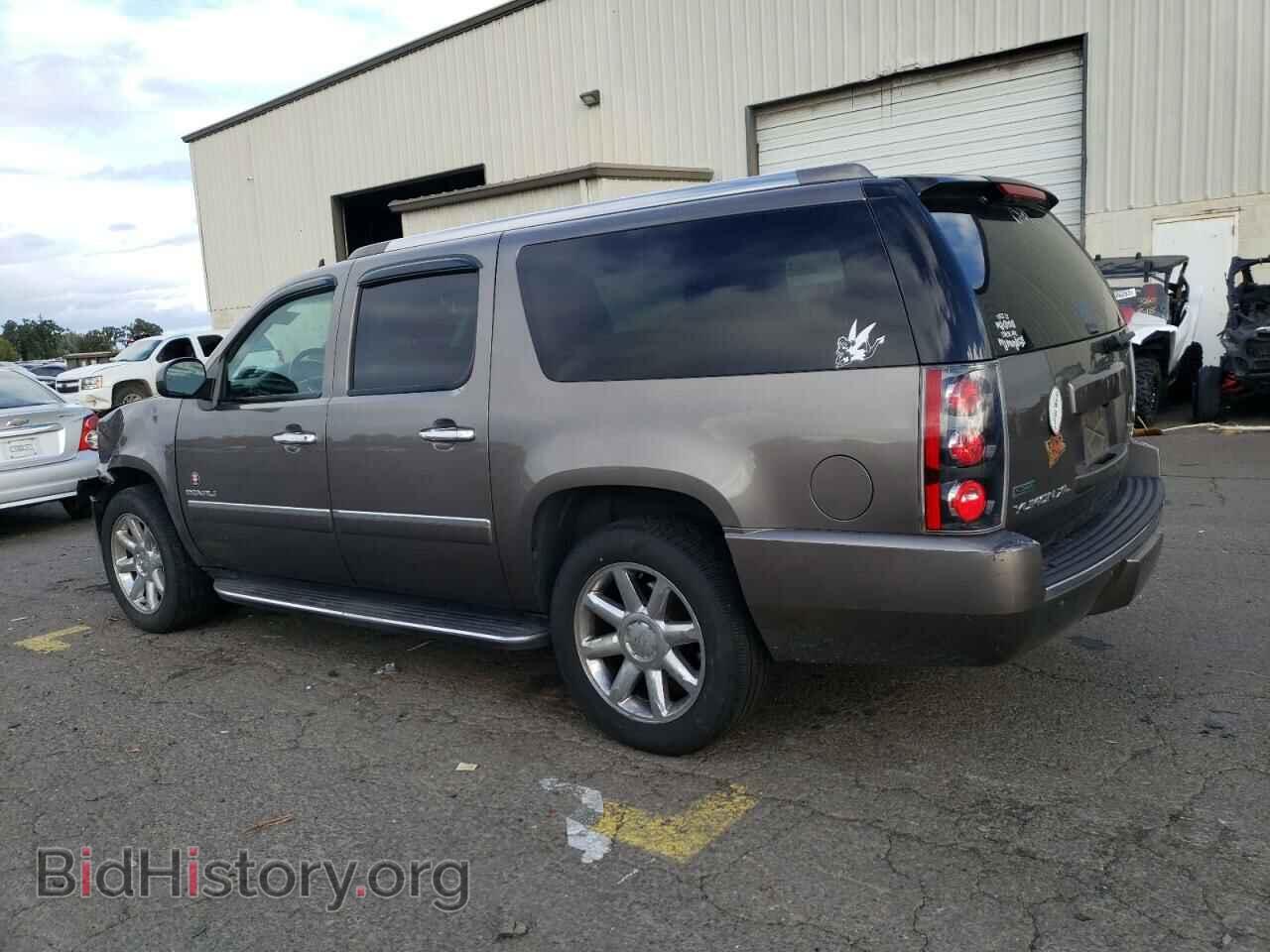 2011 GMC YUKON - VIN: 1GKS2MEF1BR188053 - Фото 2
