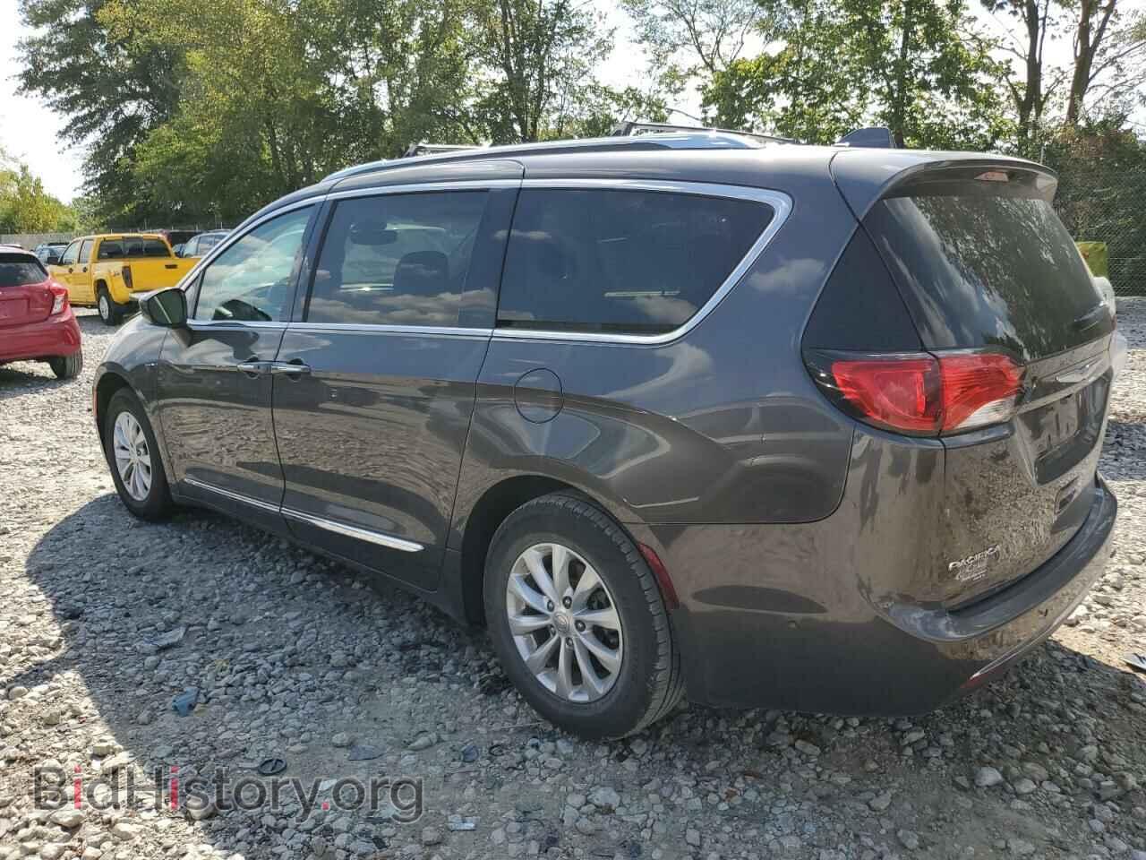 2019 CHRYSLER PACIFICA - VIN: 2C4RC1BG6KR652144 - Фото 2