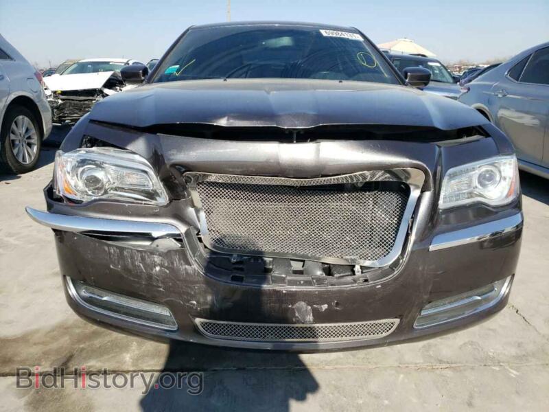 2014 Chrysler 300 (VIN 2C3CCAAG1EH322997) — photo 9 of 10